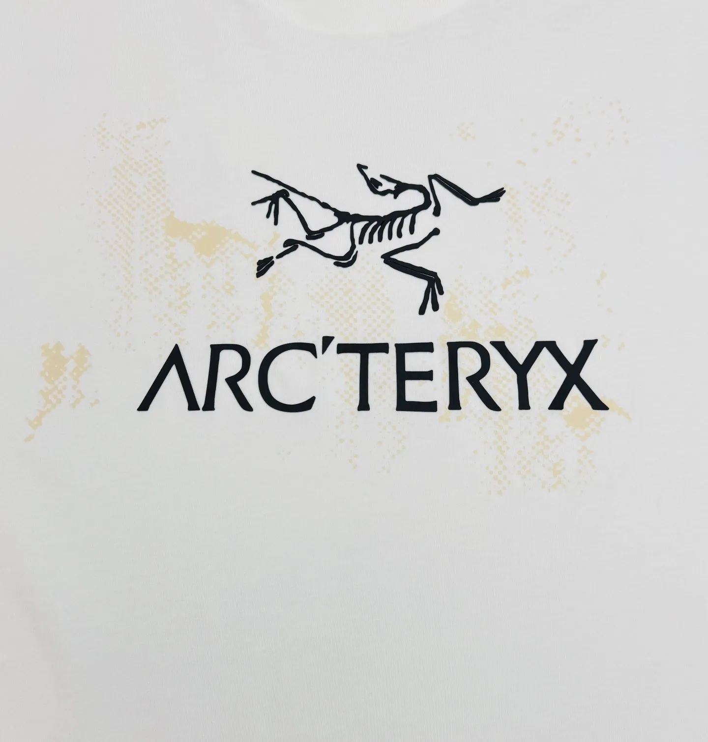 175 ⚜️Arc‘teryx T ｜ Versatile . Same Style ❤️ g ， ， ， Breathable ， 、 、 。Classic ， ， ， 、 ， 。 LOGO . Retro ，Retro ， ， 。 ：Classic / / / ， Black White ， ； 、 、 、 ， 、 ， Versatile T。 ！Sizes：S-3XL ❗️（175/145 L）